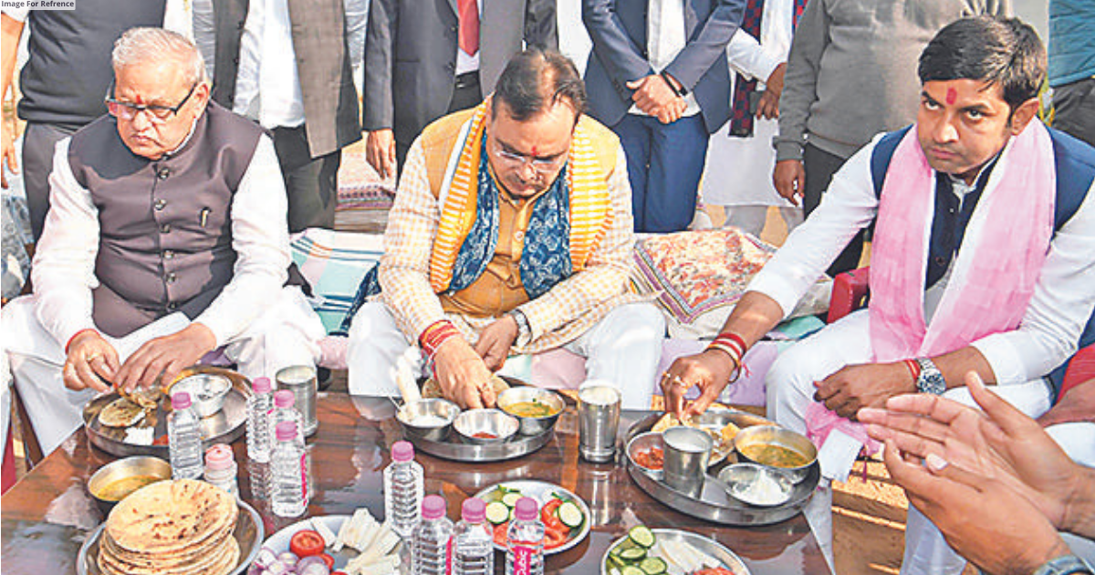 CM enjoys a hearty meal with partymen